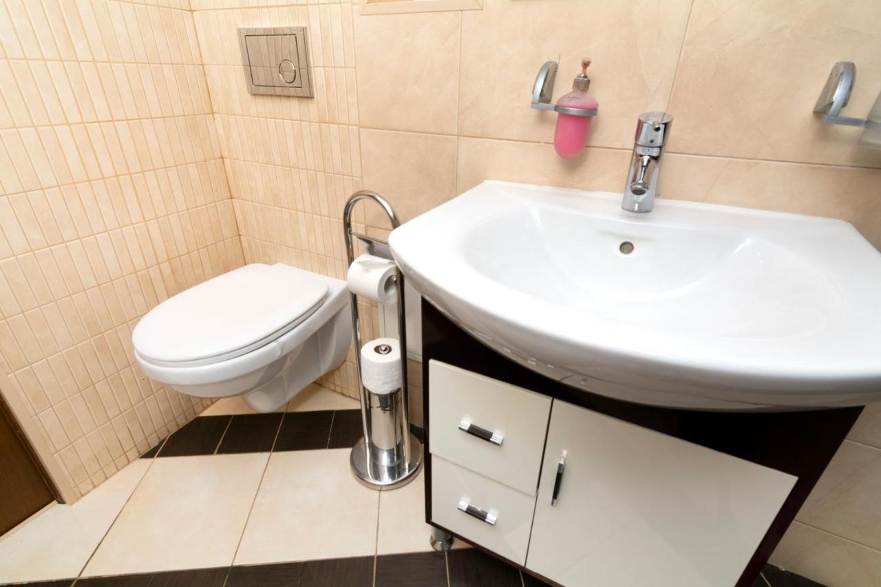 Alex Junior Apartment Riga Dış mekan fotoğraf